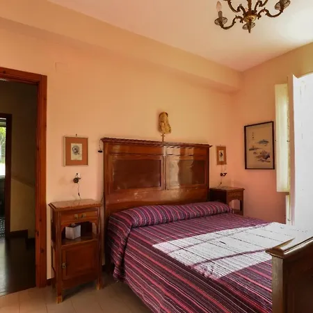 Santulli With Private Pool Villa Laureana Cilento
